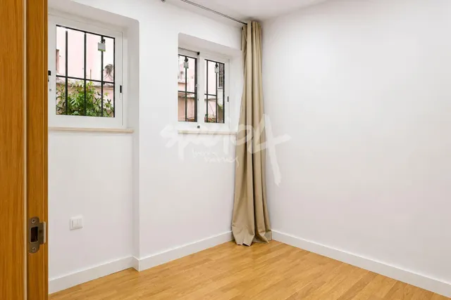 Vivienda reformada a estrenar en Cáceres: amplitud, diseño y comodidad — 18