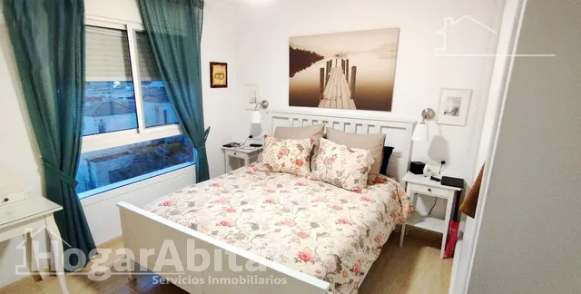Amplio, moderno y reformado en residencial con terraza, piscina y garaje, todo amueblado — 20