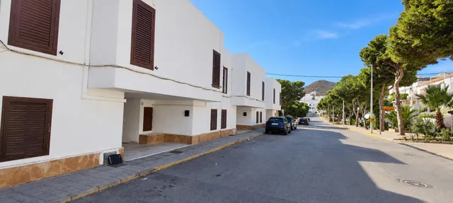 Apartamento con gran terraza a 250 m de la playa en San José — 30