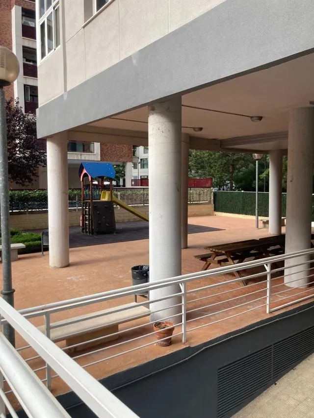 PISO DE 3 habitaciones CON TERRAZA, PISCINA Y GARAJE — 4