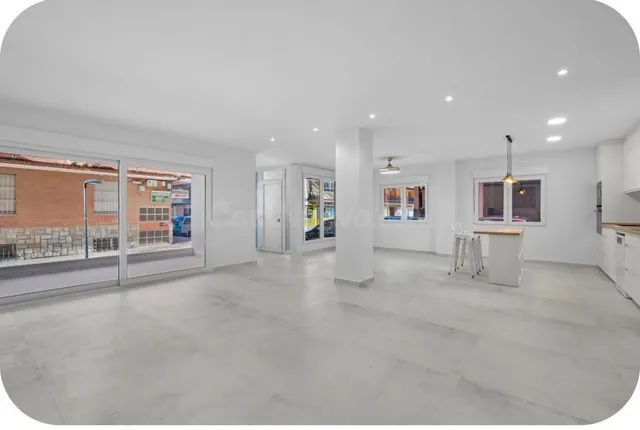GRAN APARTAMENTO EN TORREVIEJA: 3 HAB, 2 BAÑO — 3