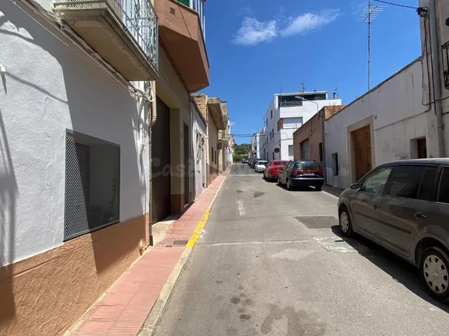 ¡AMPLIA VIVIENDA CON TERRAZA EN LA ZONA ALTA DE LA POBLACIÓN! — 5