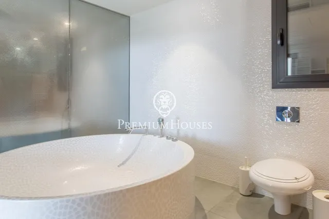 Casa en venta en Sant Vicenç de Montalt con espectaculares vistas al mar — 22