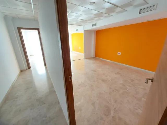 oficina en venta situada en la plaza mayor de El Ejido — 12