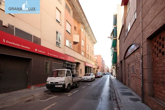 Magnifica vivienda con garaje en vergeles, junto a palacio de deportes — 24