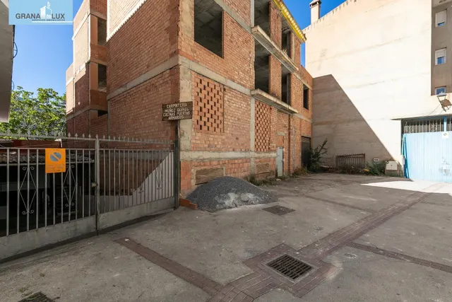 EDIFICIO en Güejar Sierra — 30