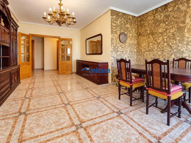 Planta alta · 123 m2 · 4 dormitorios · solárium de 60 m2 — 11