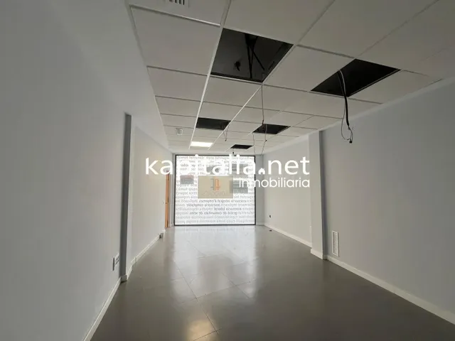 Local comercial en Ontinyent , zona San Rafael . - foto 2