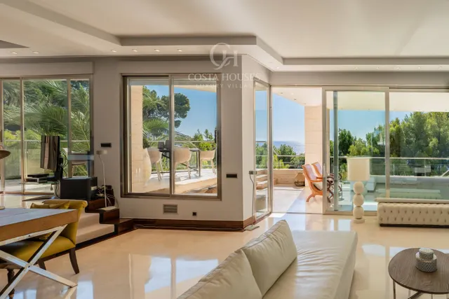VILLA MASCARAT · VISTAS AL MAR Y PRIVACIDAD JUNTO AL MEDITERRÁNEO EN ALTEA — 9
