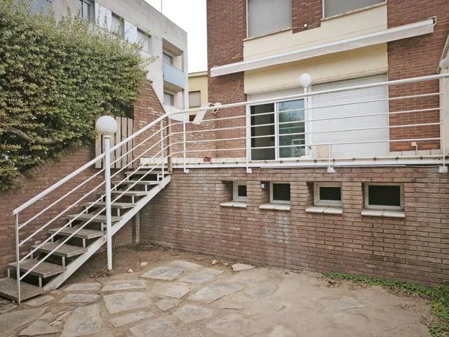 Casa adosada con terrazas y garaje en Benavent de Segrià — 36