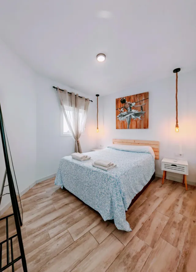 CASA REFORMADA CON LICENCIA TURÍSTICA A POCOS PASOS DE LA PLAYA EN CONIL — 13