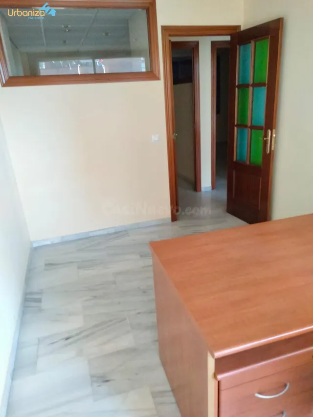 Oficina en alquiler - foto 4