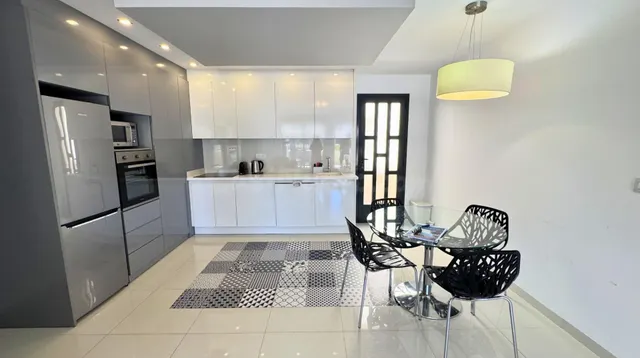APARTAMENTO DE 2 DORMITORIOS Y 2 BAÑOS EN MIL PALMERAS (PILAR DE HORADADA) — 12
