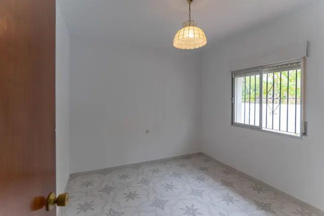 Exclusivo Chalet en Alhaurín el Grande con Piscina y Amplias Vistas — 22