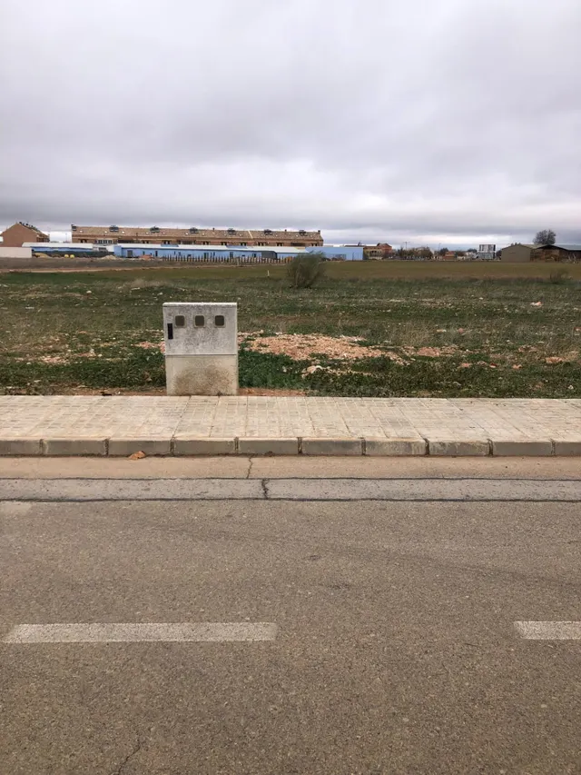 Solar en venta - Campo de Calatrava - foto 2