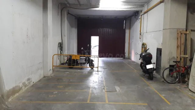 Local comercial en alquiler en El Cabanyal: el espacio donde - foto 4