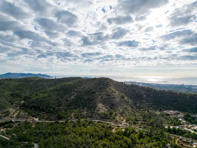 Preciosa finca Chalet con 4 dormitorios y 3.000 m2 de parcela vallada en la Robella — 48