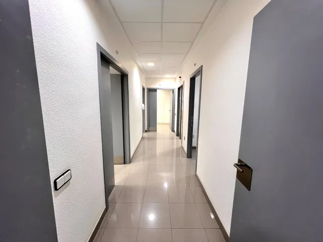 Local en venta en Calle de l'Alguer — 32