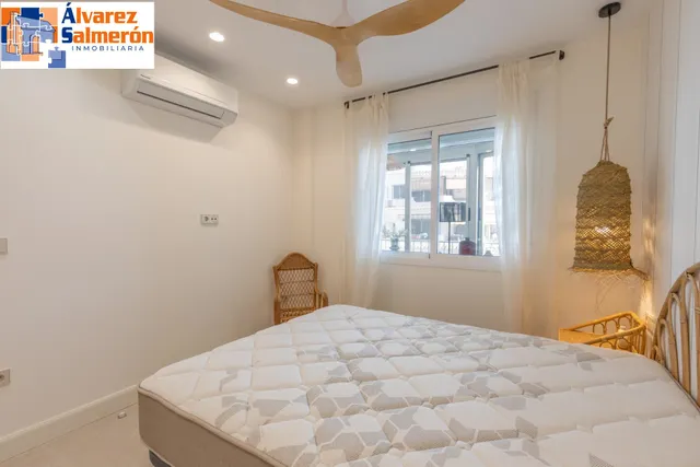 ¡exclusivo apartamento en primera linea de playa con reforma integral de alta gama! — 18