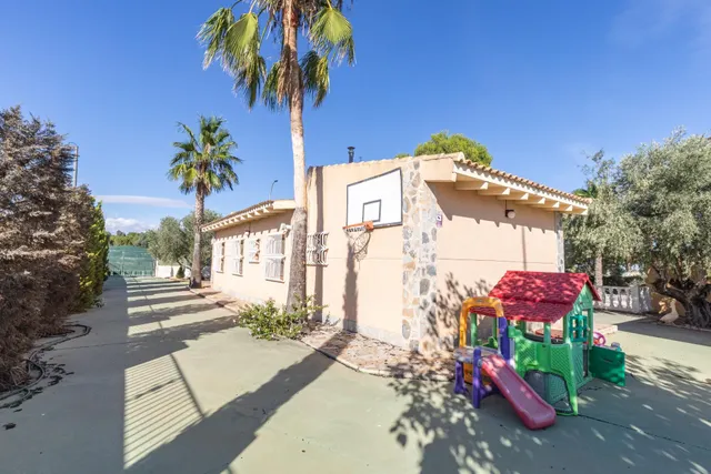 Chalet con parcela de 3.000m2, en paraje La Matanza — 42
