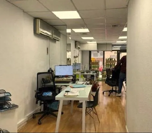 Local Comercial | Centro de Montornès del Vallès, acceso directo desde la calle — 4
