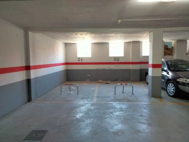 PLAZAS DE GARAJE EN PLANTA CALLE EN HUERTA OTEA — 8