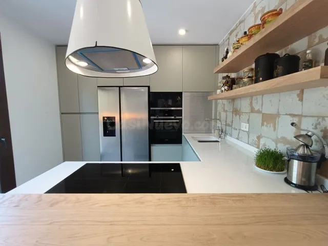 Villa 5 habitaciones 256m² en venta - Zona Pueblo — 40