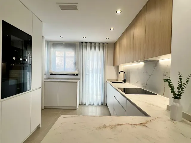 Adosado 3 habitaciones 222m² en venta - Comunidad valenciana — 44
