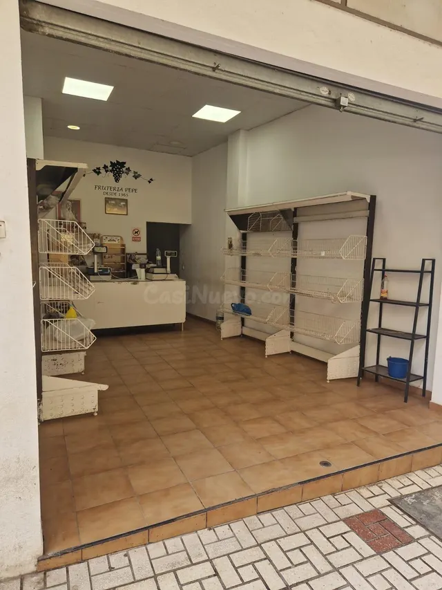Local 75 m con posibilidad de todo tipo negocios - foto 4
