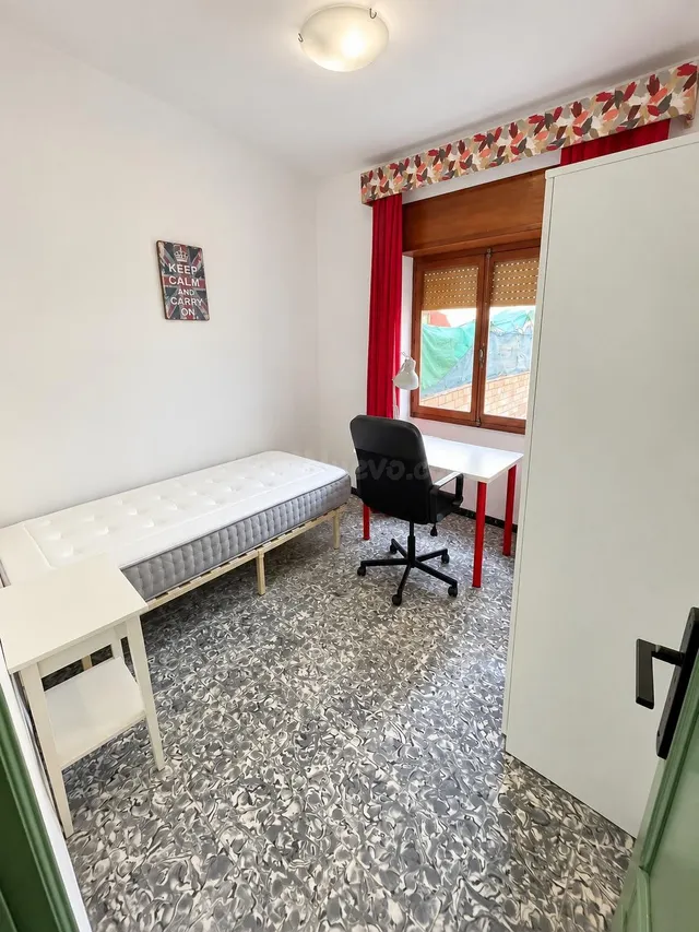 HAB. EN PISO PARA COMPARTIR - foto 3