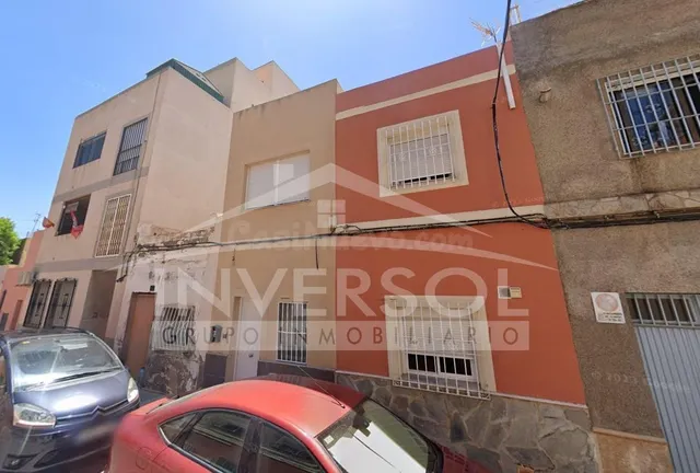 VIVIENDA EN CALLE TRUENO, ALMERIA - foto 2