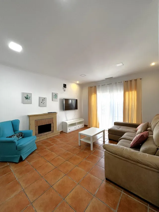 2 CHALETS EN LA ZONA DE EL FLORIN — 19