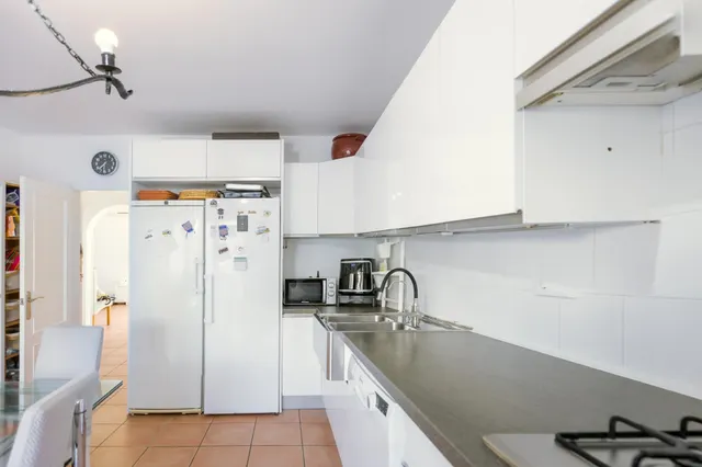 Chalet Semi Adosado. Piscina y Jardín Privados. — 18