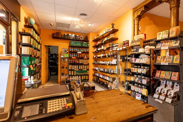 SE TRASPASA TIENDA ESPECIALIZADA EN TÉ, CAFÉ Y CHOCOLATE — 37