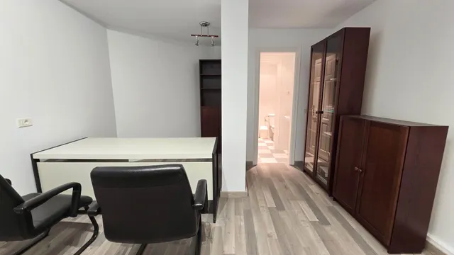 Oficina reformada y amueblada de 128 m2 en el Edificio Peceño, en pleno centro de Santa Cruz de Tenerife — 26