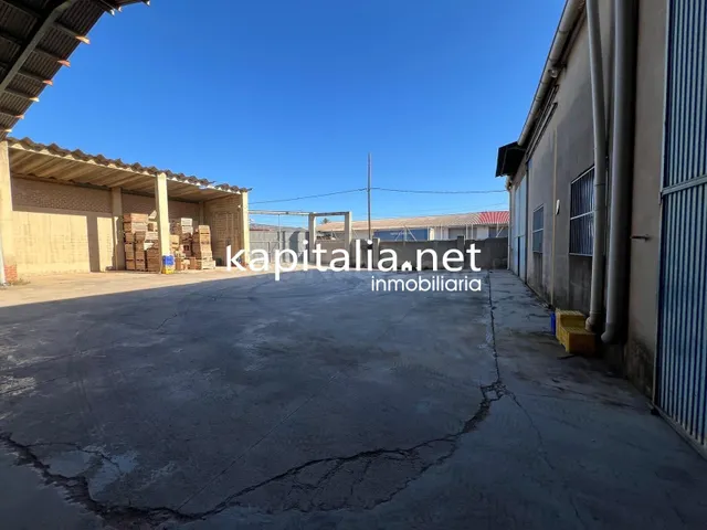 NAVE INDUSTRIAL EN VENTA EN LA LLOSA DE RANES - foto 4