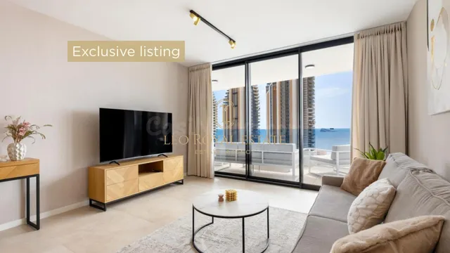 Apartamento de 3 dormitorios en la planta 12 de Torre Sakura - foto 2
