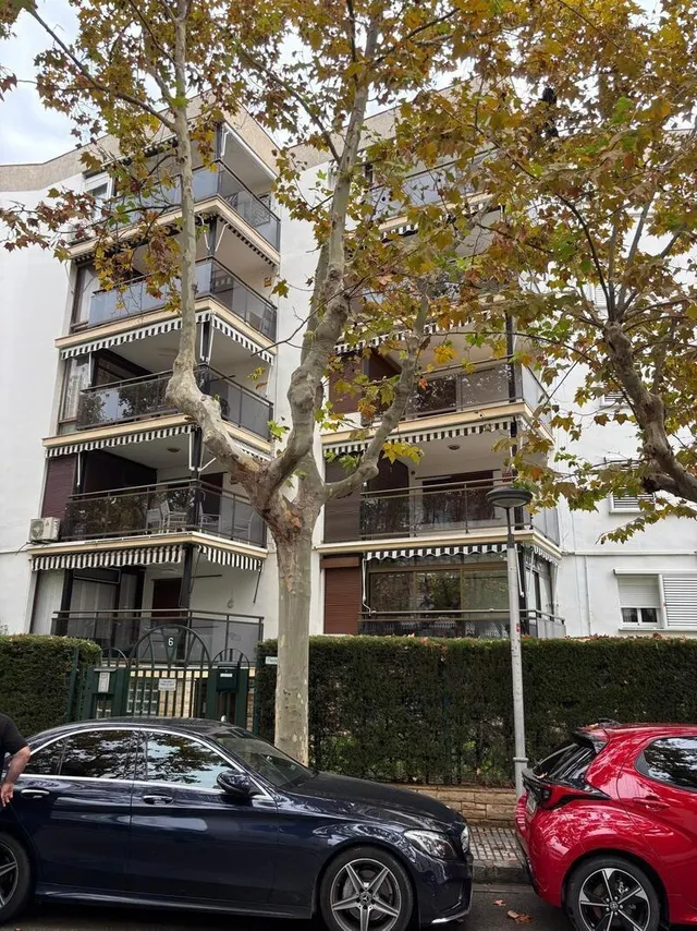 Piso 3 habitaciones 111m² en venta - Paseo Jaime I — 26