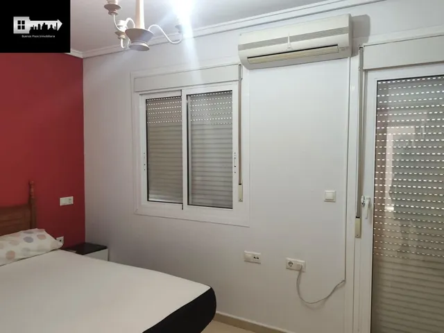 Bungalow pareado con dos terraza, solárium y sótano en Gran Alacant. — 29