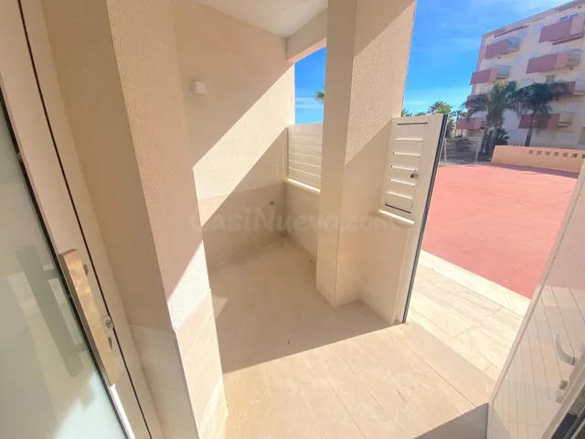 ️Apartamento de obra nueva en primera línea de playa con vis - foto 3