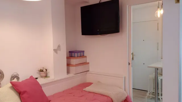 Reformado apartamento en zona Avenida Mediterránea a pocos minutos andando hasta playa Levante. — 25