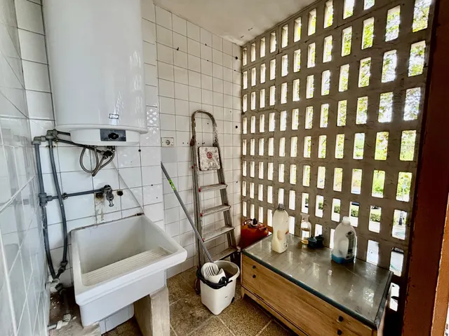 Apartamento luminoso y semi reformado de 4 dormitorios en el corazón de Port d’Alcúdia — 17