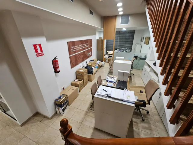 Precioso local reformado Junto a Pio XII — 7