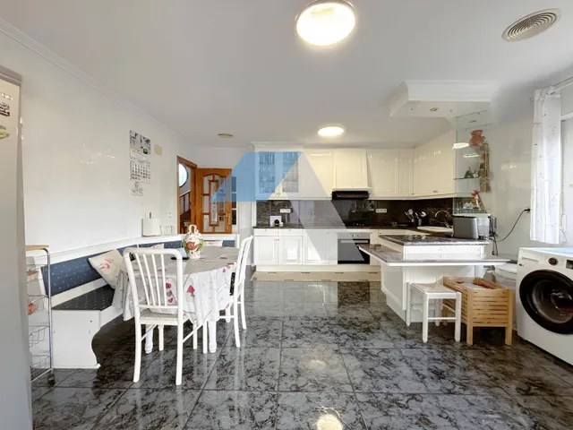 Magnífico Chalet en Parcela Urbana en Haygón — 11