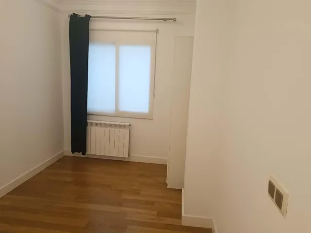 Exterior de 3 dormitorios 2 baños mas aseo de cortesia, para entrar a vivir, buena finca, portero fisico y de fin de semana, zonas comunes ajardinadas y deportivas, excelente zona y muy bien comun — 6