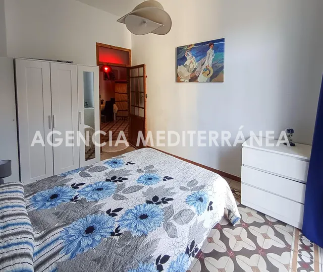 Piso en Alquiler Temporal en Ruzafa con reforma que respeta la arquitectura tradicional de la zona y con mucha luz — 16