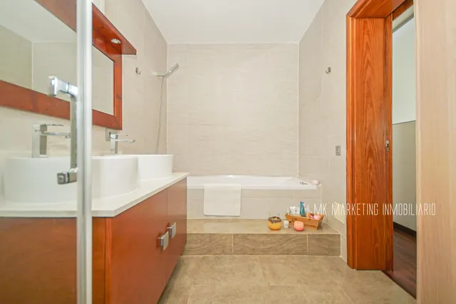 Pareado 4 habitaciones 137m² en venta - CUESTA LA GRAMA — 46