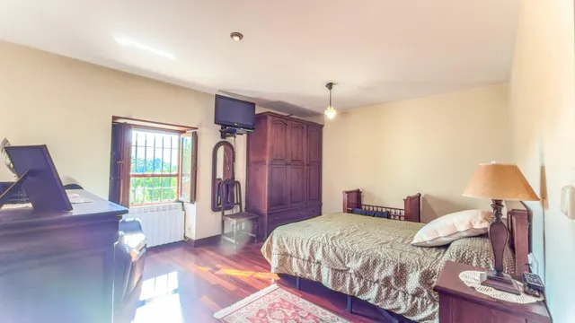 Caserío adosado con 16.277 m2 de terreno a un paso de Donostia — 15