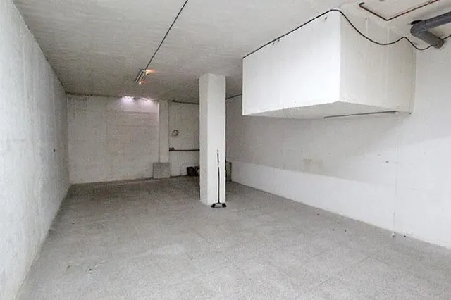 Local comercial 169m² en venta - Zona Pueblo — 12