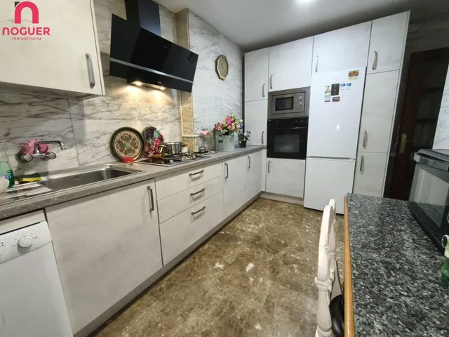 VIVIENDA EN PLENO CENTRO JUNTO A LA PLAZA DE LAS TENDILLAS CON GARAJE — 7
